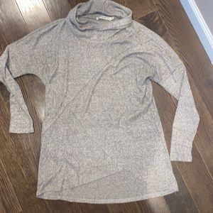 Turtle neck long sleeve
